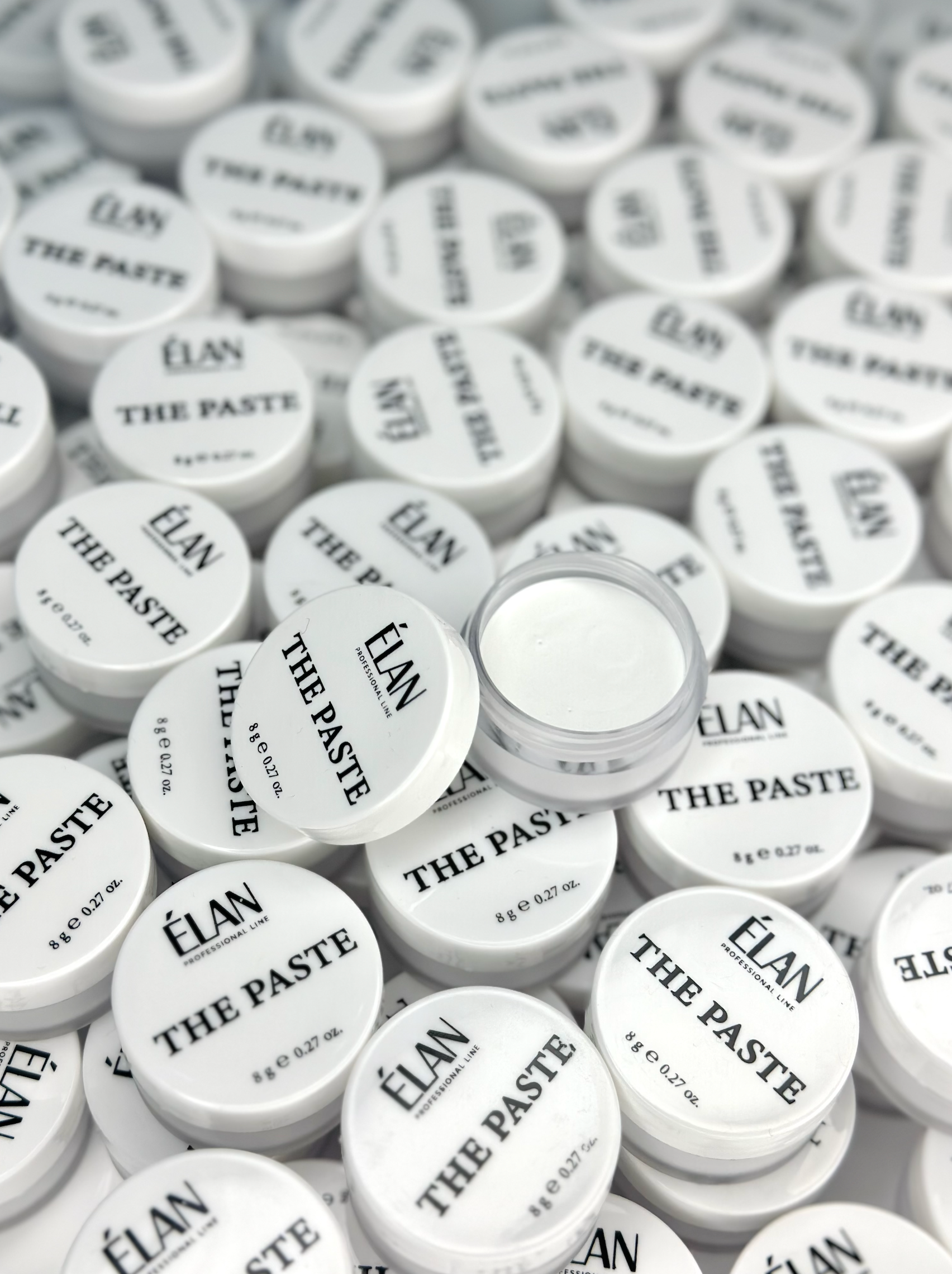 ÉLAN - The Paste - Eyebrow and Lip Contour Paste